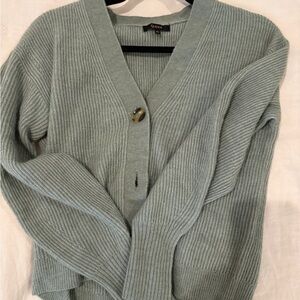 Baby alpaca wool cropped cardigan sage green